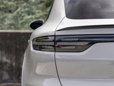 2021 Porsche Cayenne GTS Coupe