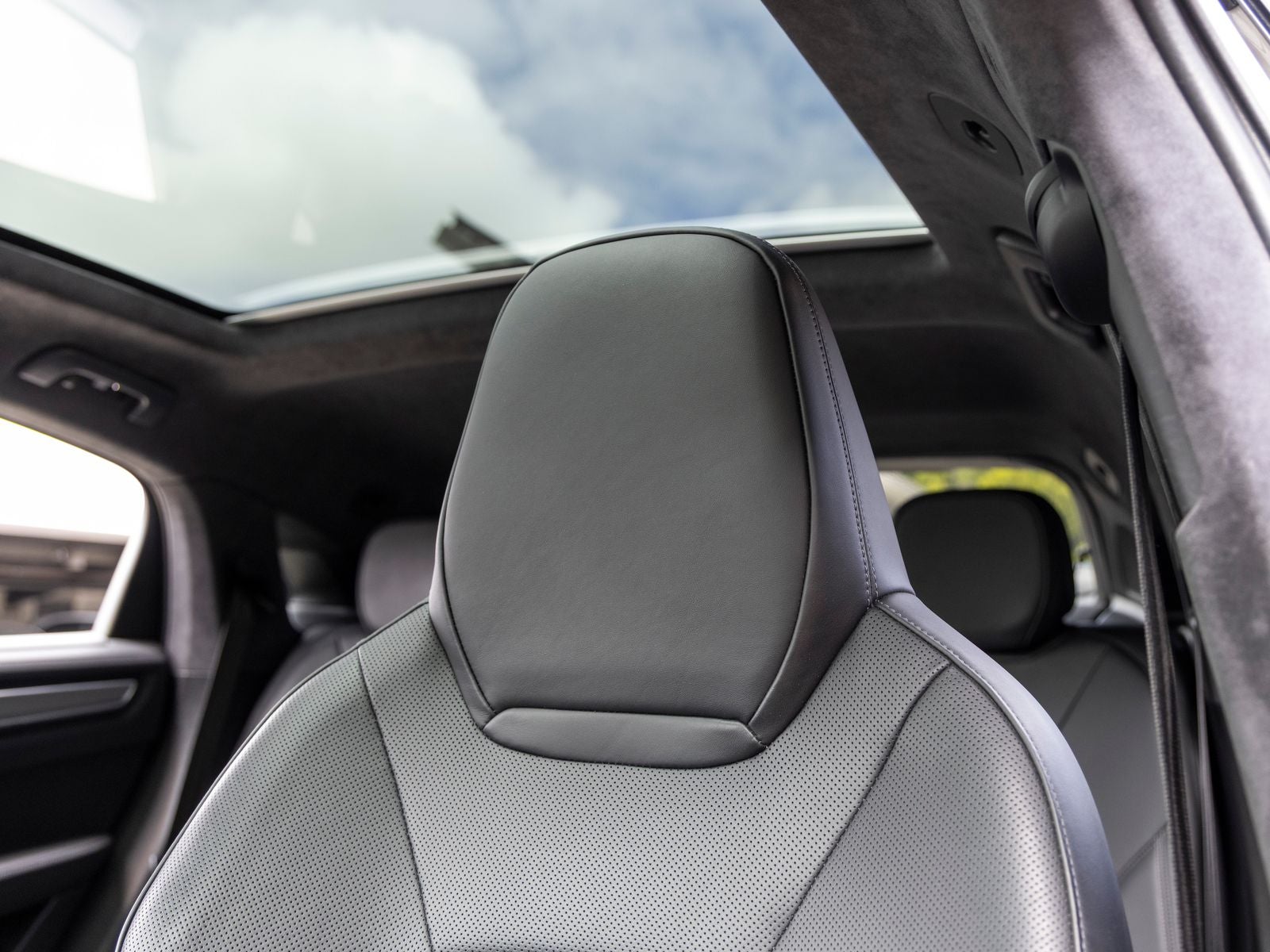 2021 Porsche Cayenne GTS Coupe