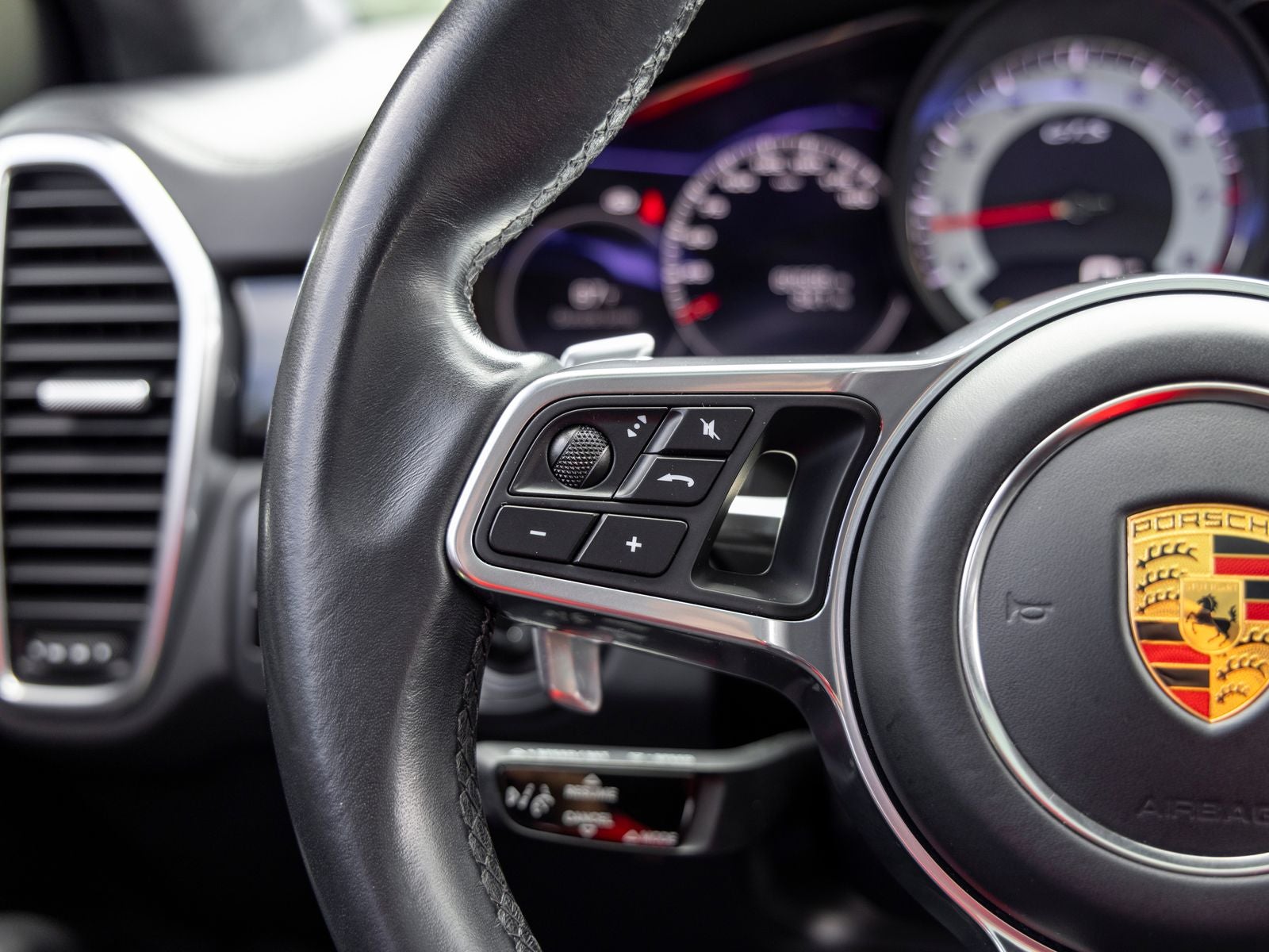 2021 Porsche Cayenne GTS Coupe