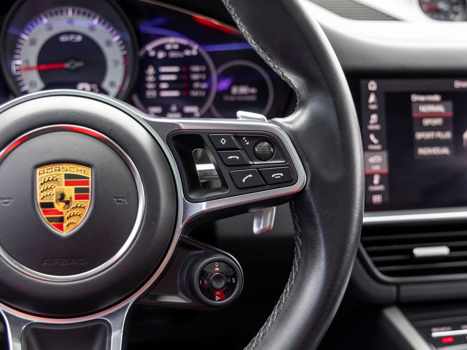 2021 Porsche Cayenne GTS Coupe