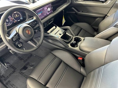 2026 Porsche Cayenne Cayenne GTS Coupe