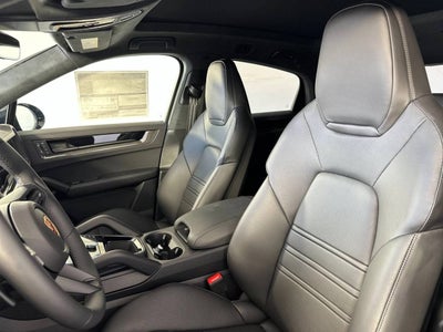 2026 Porsche Cayenne Cayenne GTS Coupe