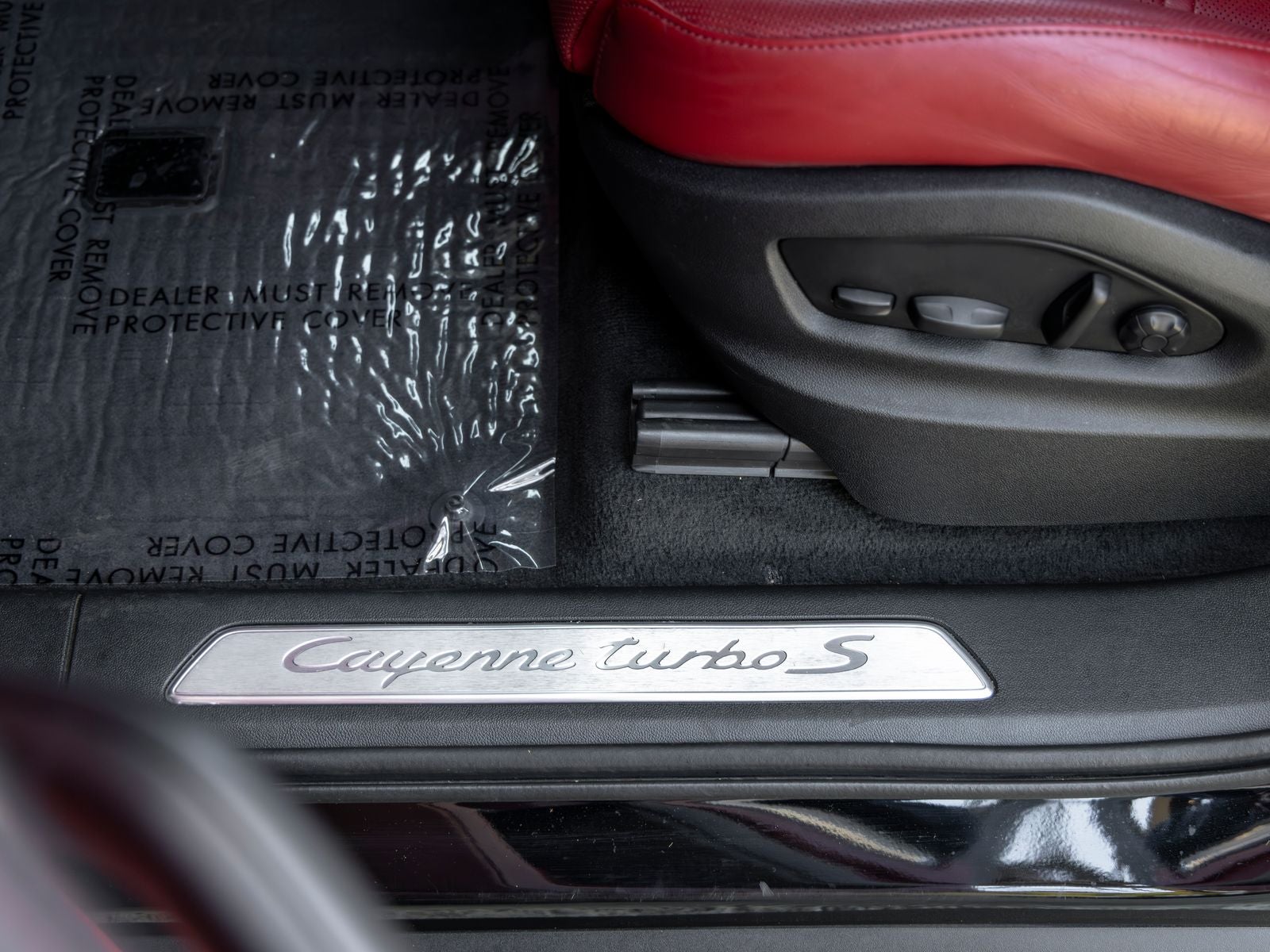 2022 Porsche Cayenne Cayenne Turbo S E-Hybrid Coupe
