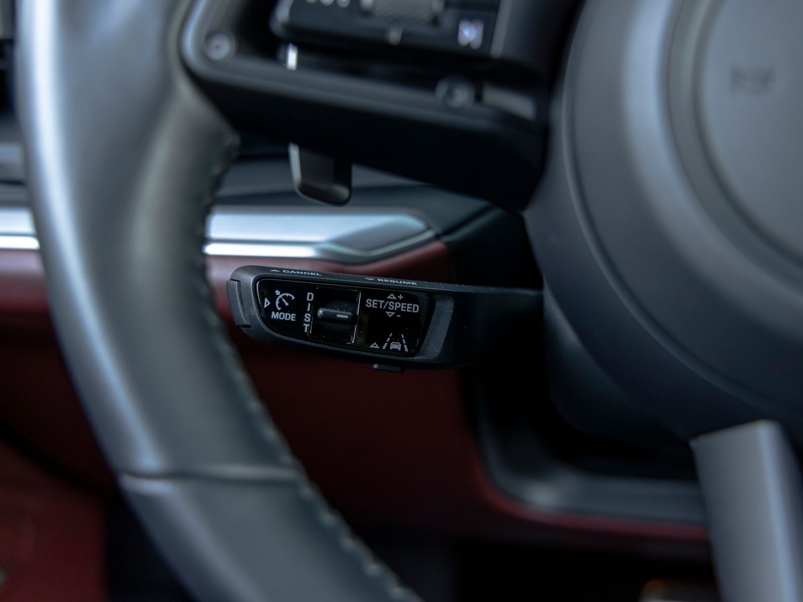 2024 Porsche Cayenne S Coupe