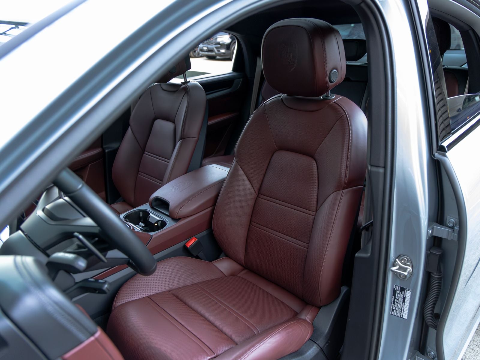 2024 Porsche Cayenne S Coupe