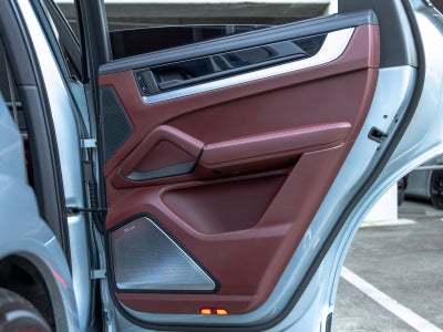 2024 Porsche Cayenne S Coupe