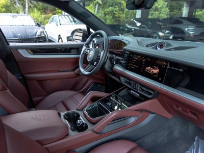 2024 Porsche Cayenne S Coupe