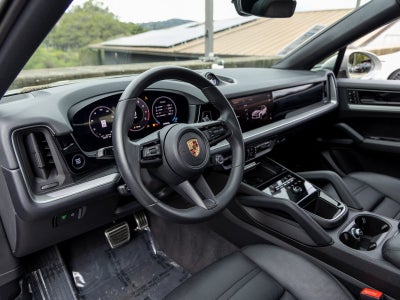 2025 Porsche Cayenne Cayenne S Coupe