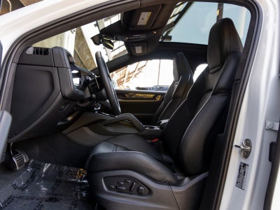 2025 Porsche Cayenne Cayenne Turbo E-Hybrid Coupe