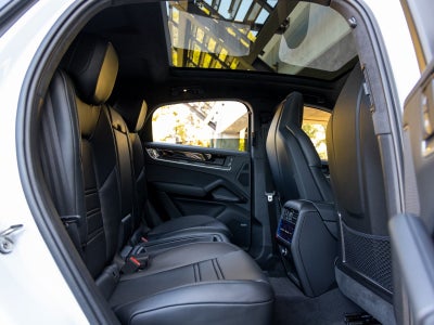 2025 Porsche Cayenne Cayenne Turbo E-Hybrid Coupe