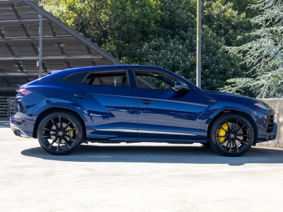 2019 Lamborghini Urus Base