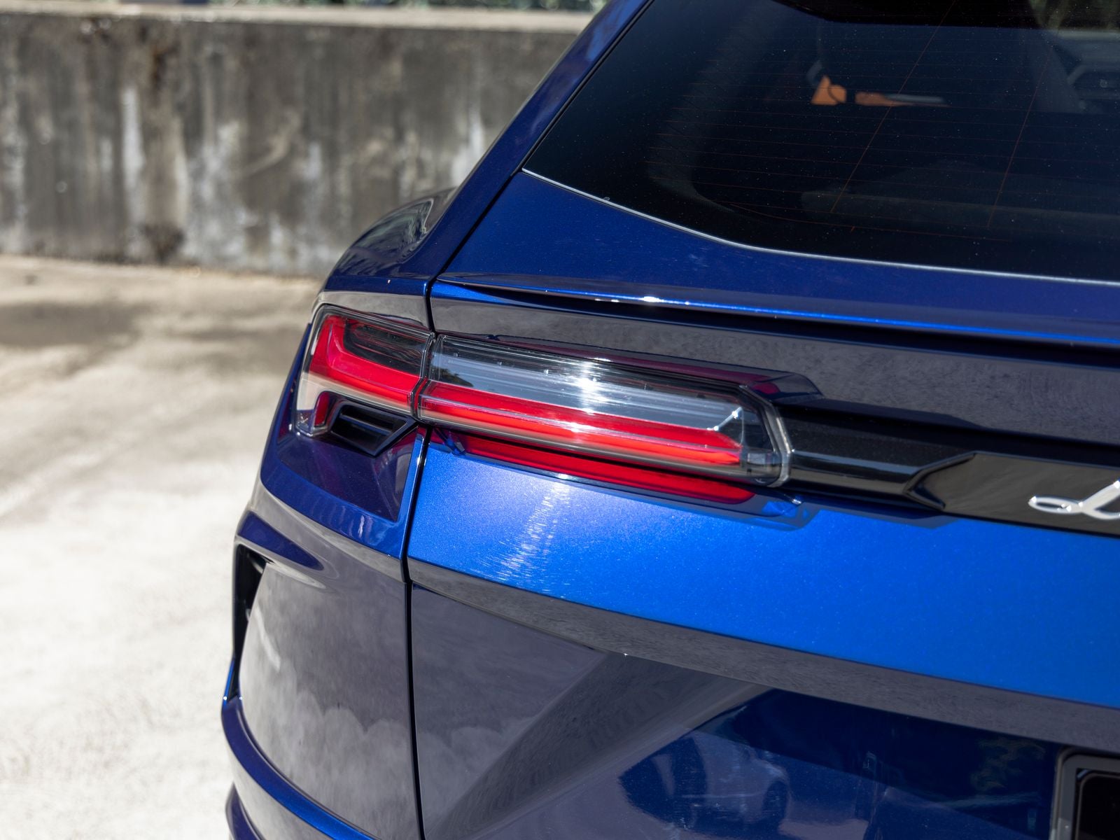 2019 Lamborghini Urus Base
