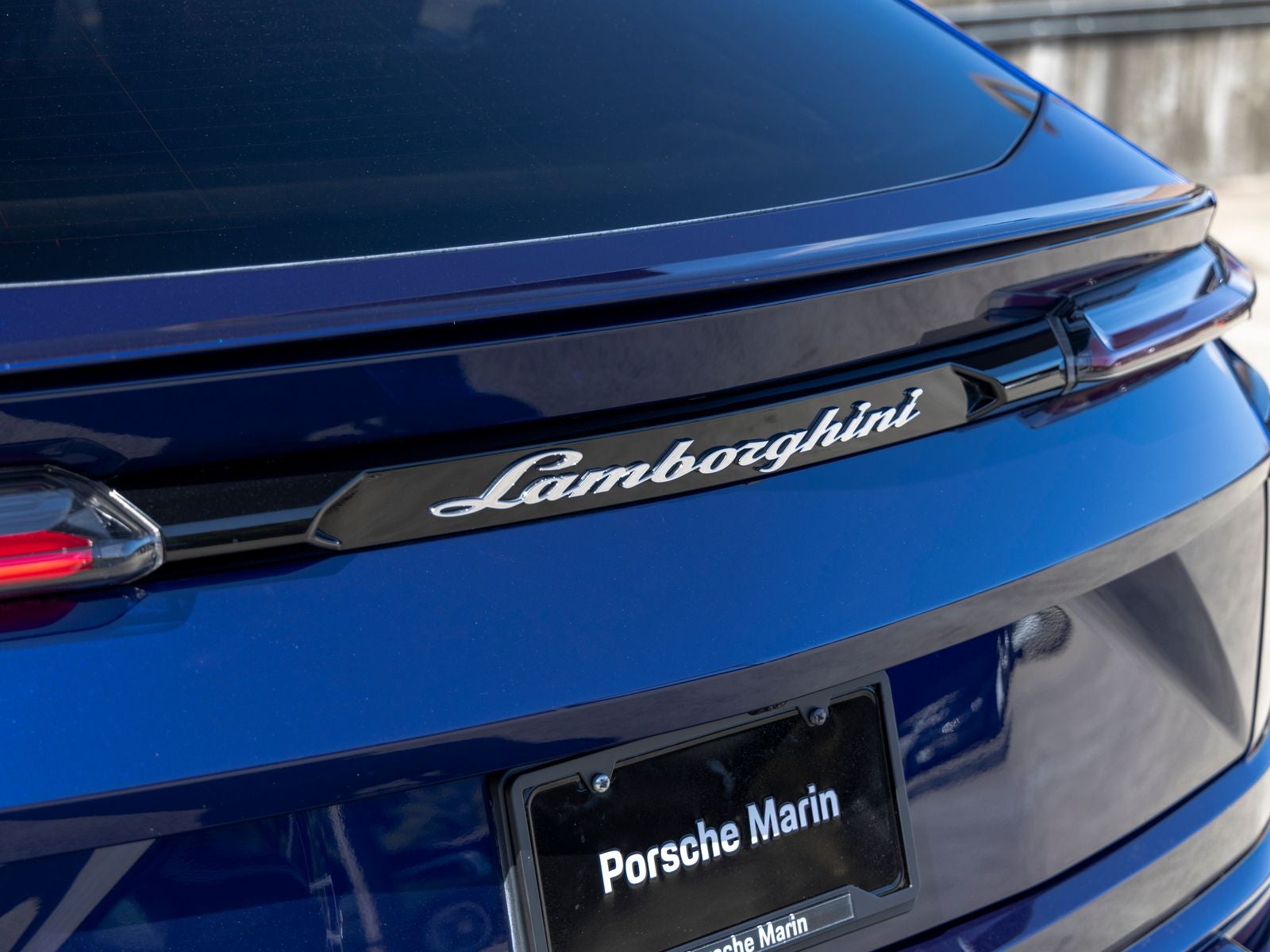 2019 Lamborghini Urus Base