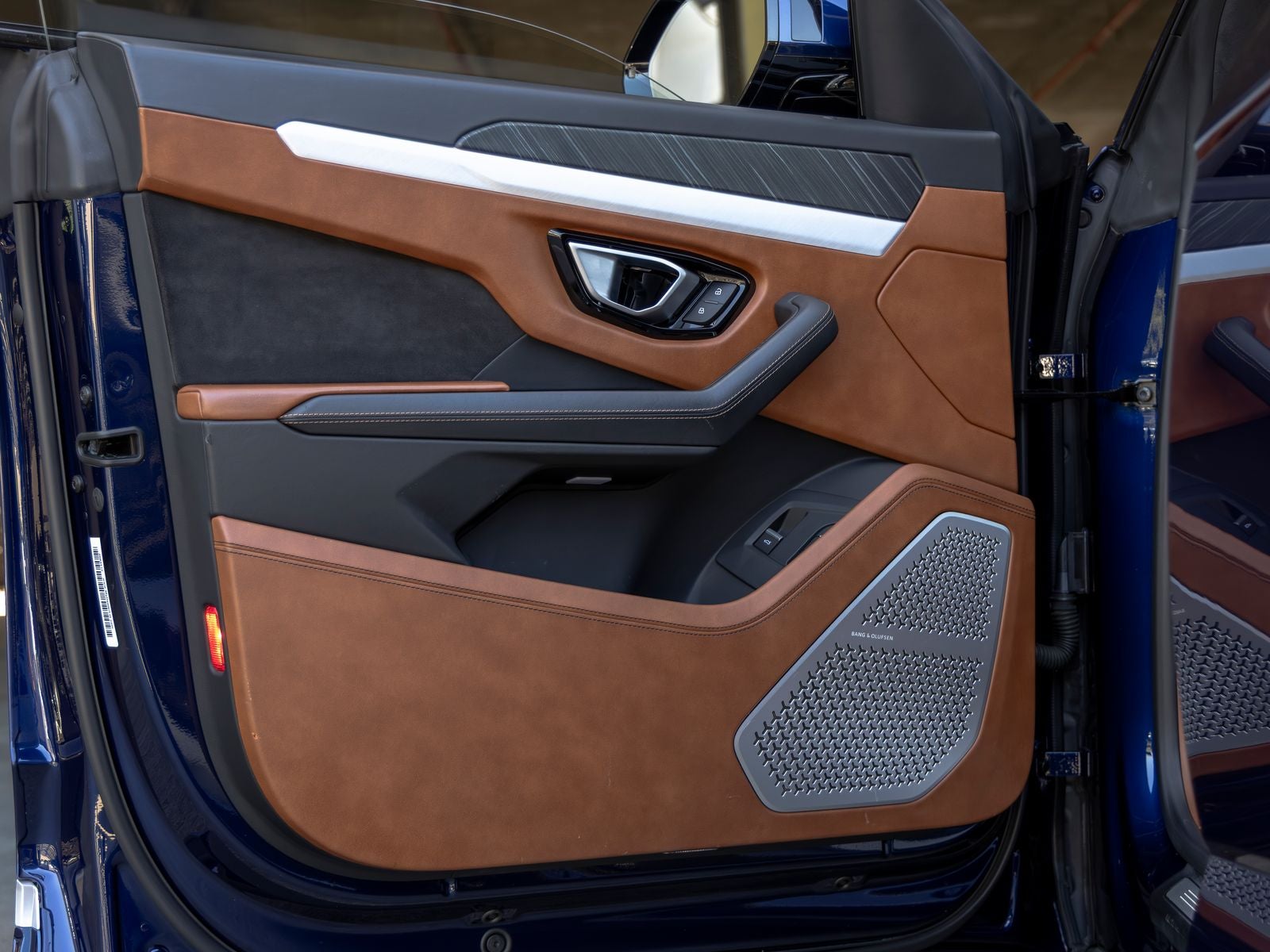 2019 Lamborghini Urus Base