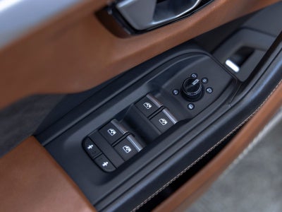 2019 Lamborghini Urus Base