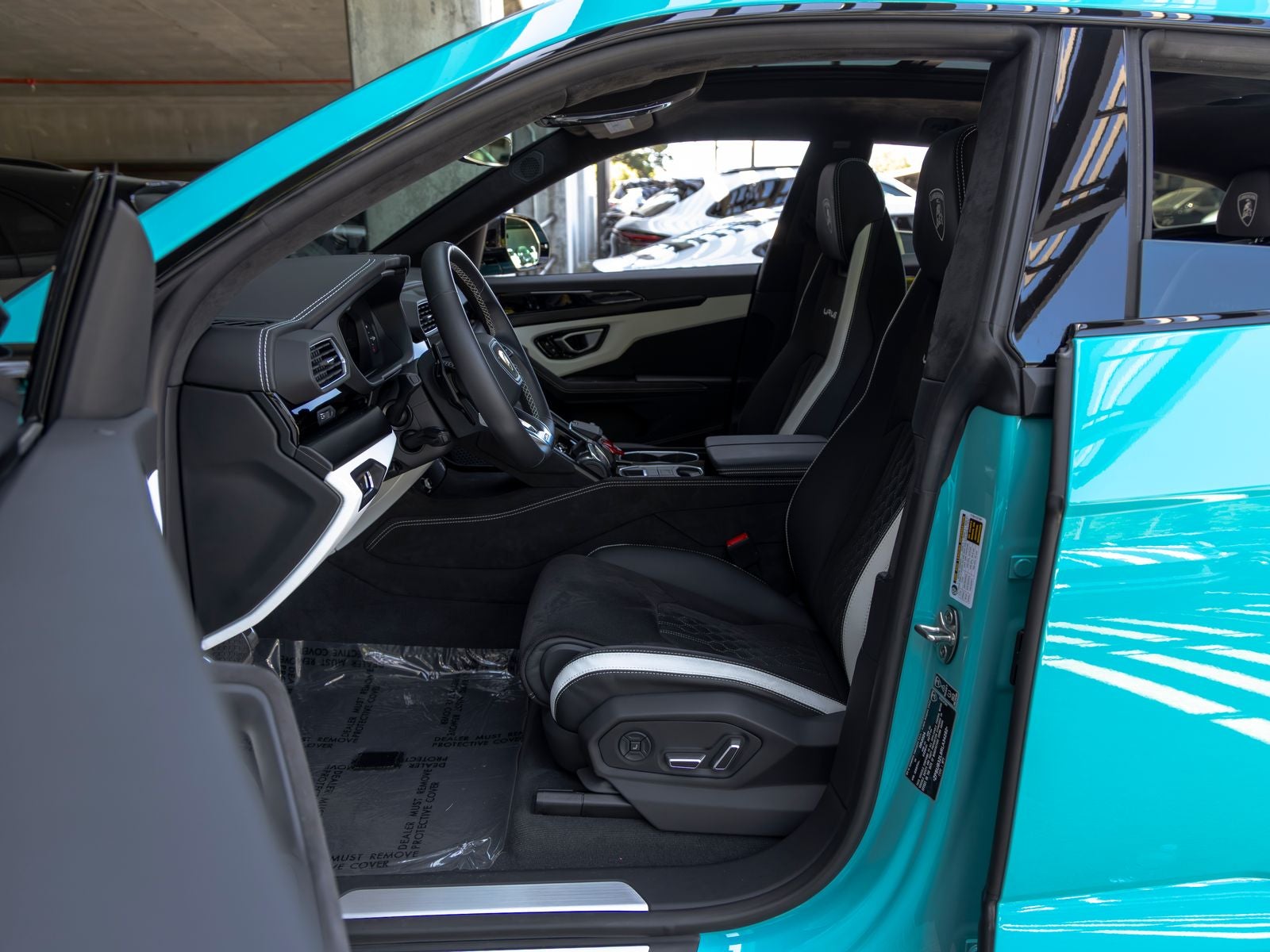 2024 Lamborghini Urus S