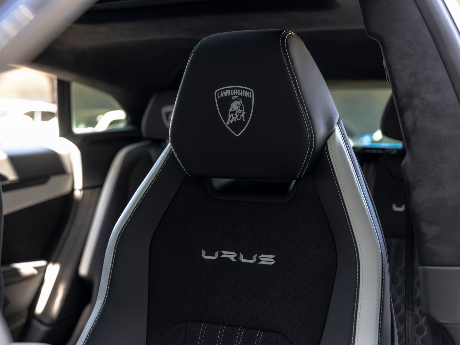 2024 Lamborghini Urus S