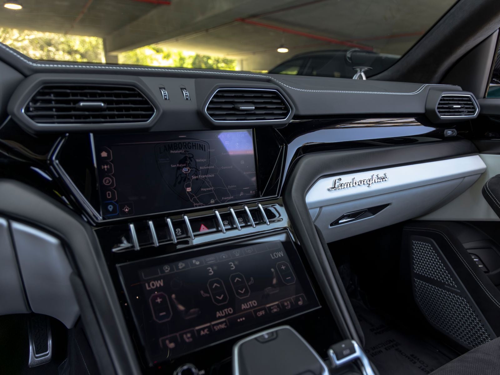 2024 Lamborghini Urus S