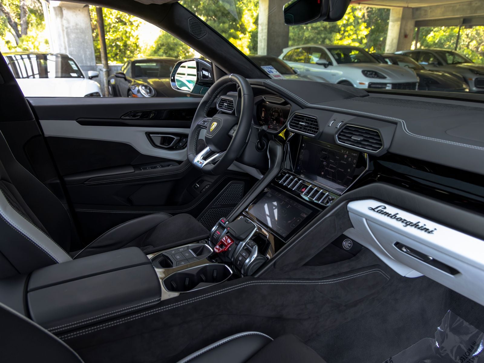2024 Lamborghini Urus S