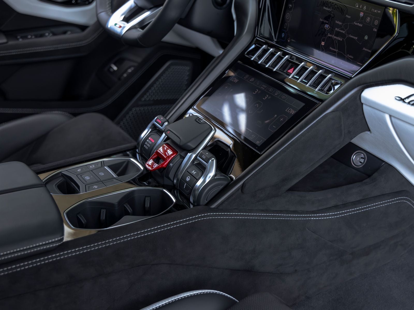 2024 Lamborghini Urus S